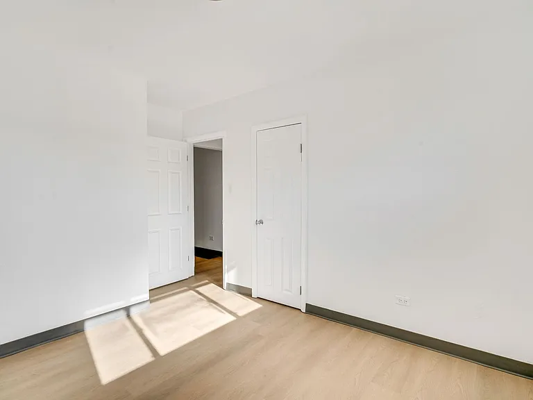 4851 W 11th Ave — Photo 24