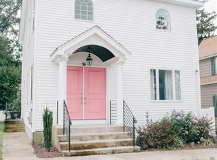 14 Doylston Dr, Cranston, RI 02905