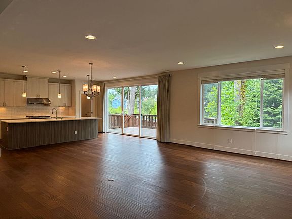 5th image of 12515 78th Ln NE