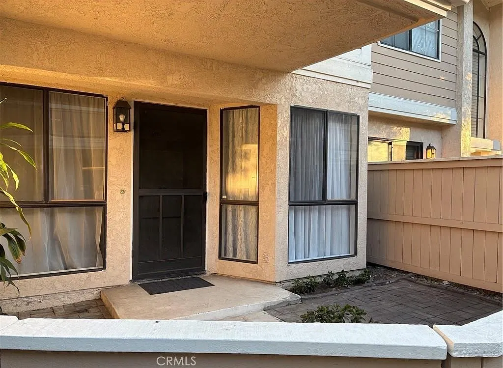 1 bed, 672 sqft, $2,250 — Photo 2