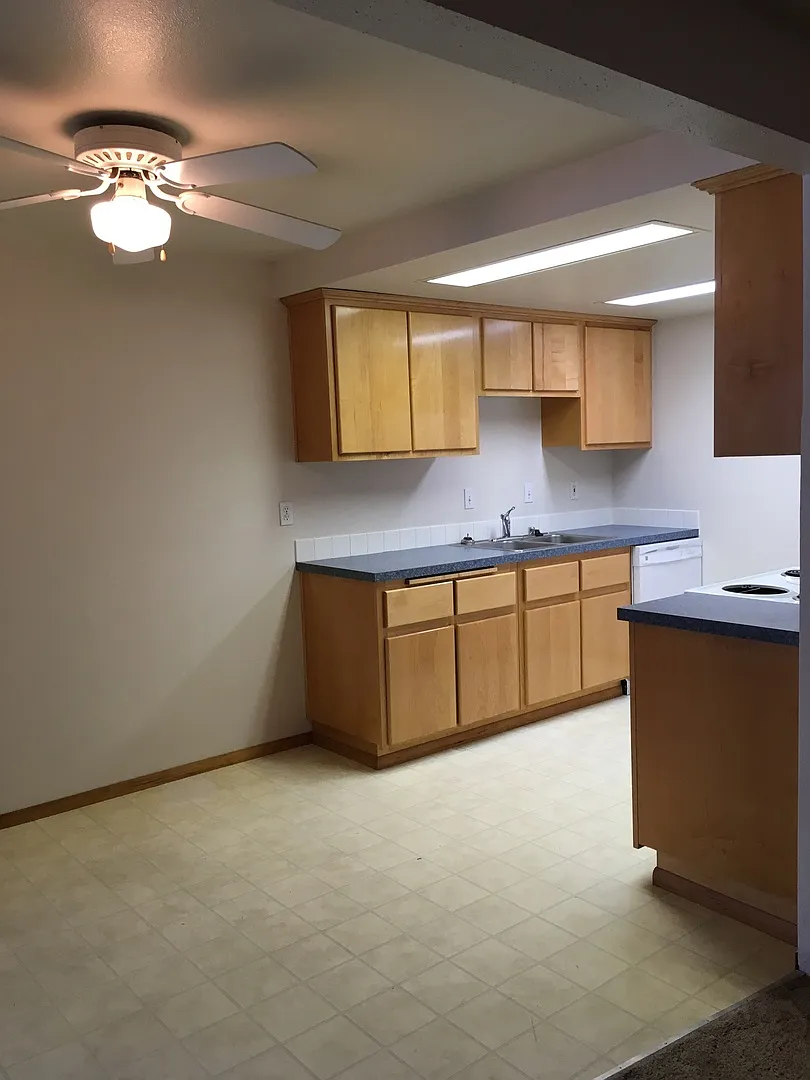 Sunrise Villas Apartments — Photo 2