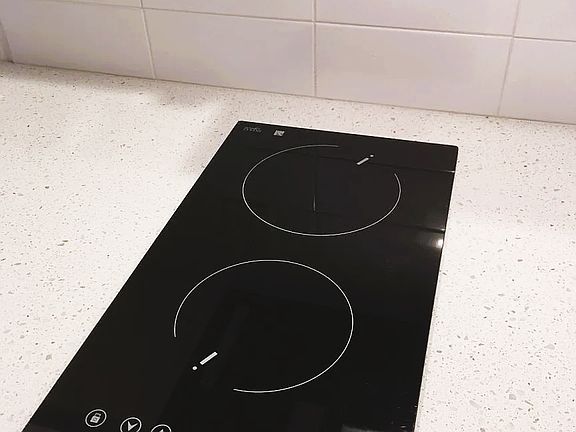 Induction cooktop