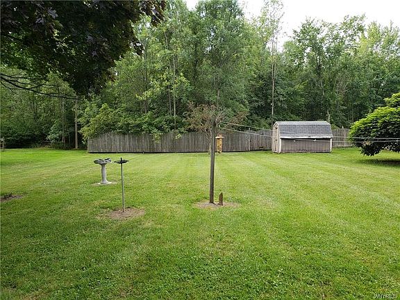 2nd image of 2790 Stenzel Ave