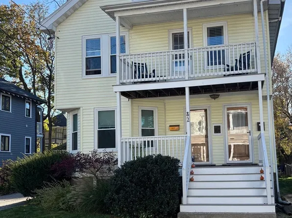 82 Hewlett St #2, Roslindale, MA 02131