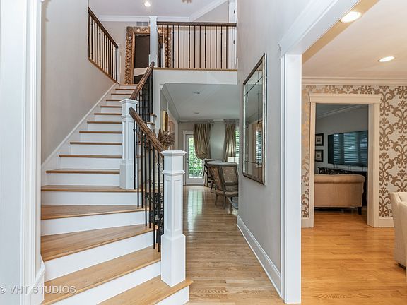 5th image of 10442 Nebraska St