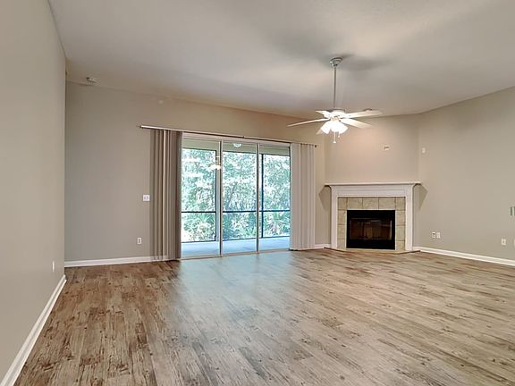 4th image of 479 Apple Creek Dr