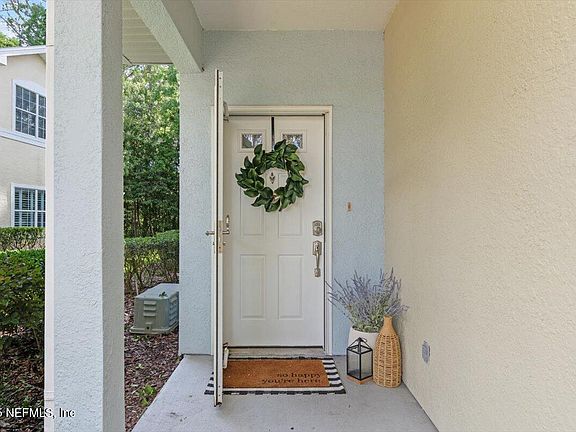 5th image of 215 BAYBERRY Circle #601