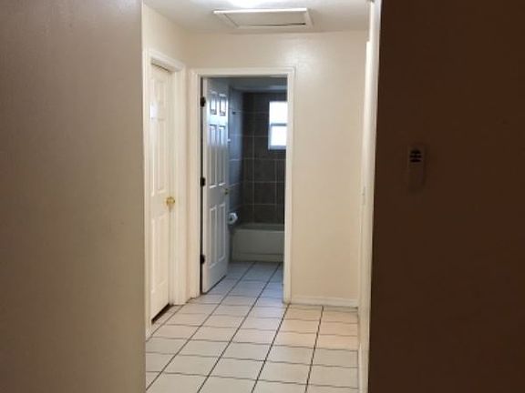 4th image of 628 Polynesian Ct