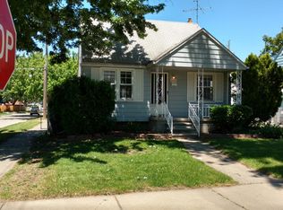 8203 Standard Ave, Center Line, MI 48015