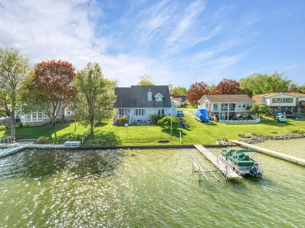 157 Claremont Cir, Brooklyn, MI 49230