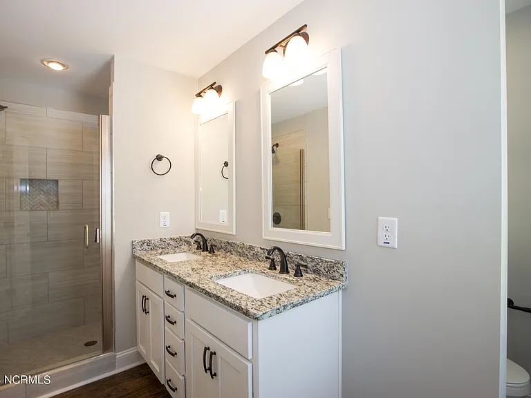 1021 Juniper Lake Rd — Photo 27