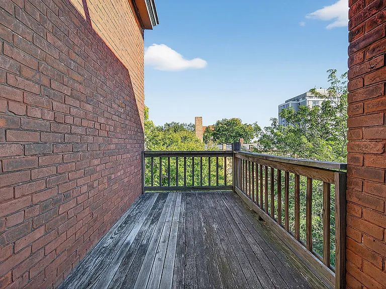 2400 Grandview Ave — Photo 16