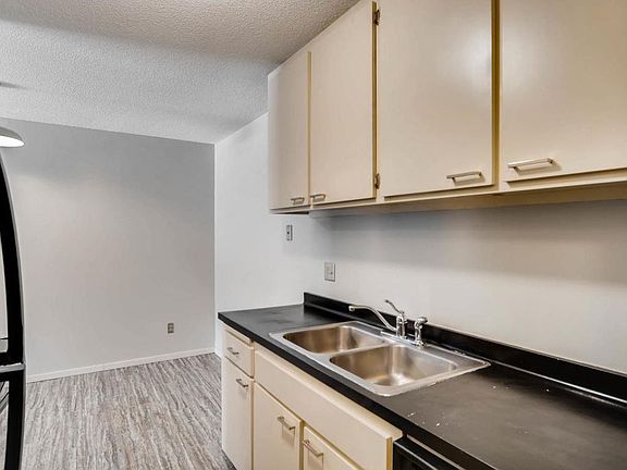 4th image of 2800 Hamline Ave N APT 115