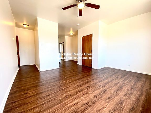 5th image of 4756 N Maplewood Ave APT 301