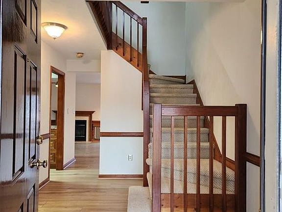 3rd image of 3332 Cricket Hollow Ln