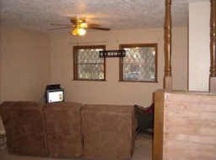 8318 Glenscott St, Houston, TX 77061