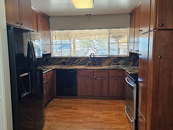 4th image of 543 Cuesta Dr