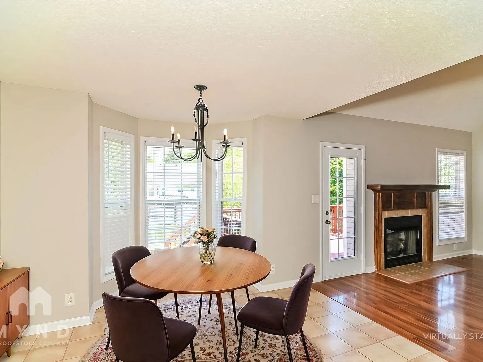 3 bed, 2.0 bath, 1650 sqft, $1,699 — Photo 3