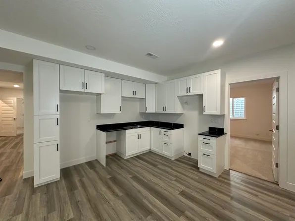 12894 S Berlynn Dr, Riverton, UT 84065