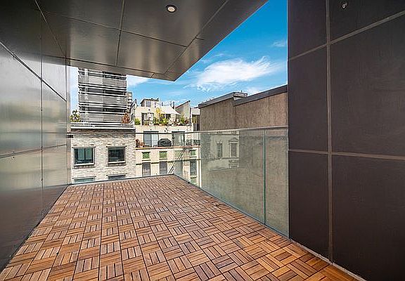5th image of 118 Orchard St #6