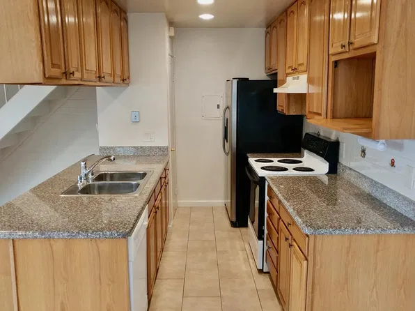 2313 Samaritan Dr APT 3, San Jose, CA 95124