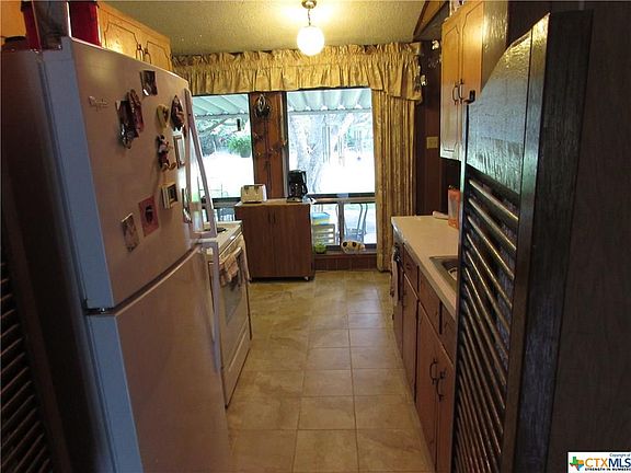 4th image of 3665 Sunflower Ln