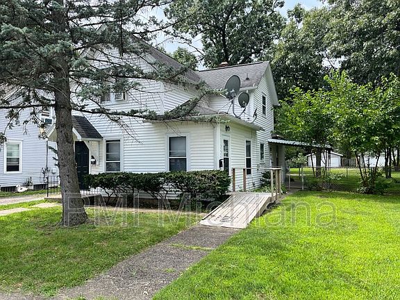 2nd image of 1019 S Ironwood Dr #1
