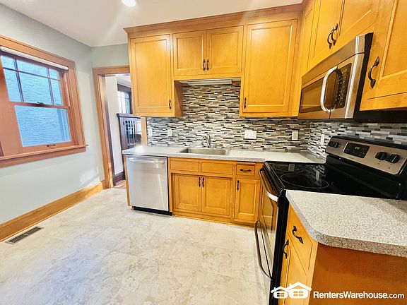 2nd image of 4605 44th Ave S