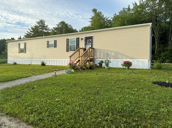 28 Wardtown Road, Freeport, ME 04032