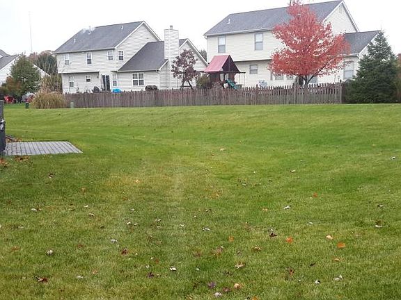 5th image of 6929 Maple Hill Ct