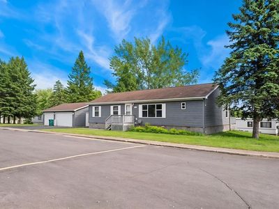 2 Barker Dr, Duluth, MN, 55808