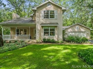 8565 Winterforest Dr NE, Rockford, MI 49341