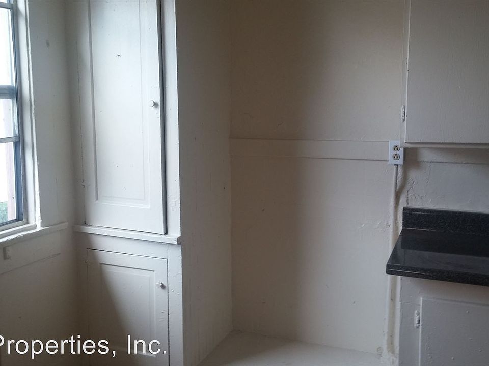 1st image of 1526 S Hope St APT 39