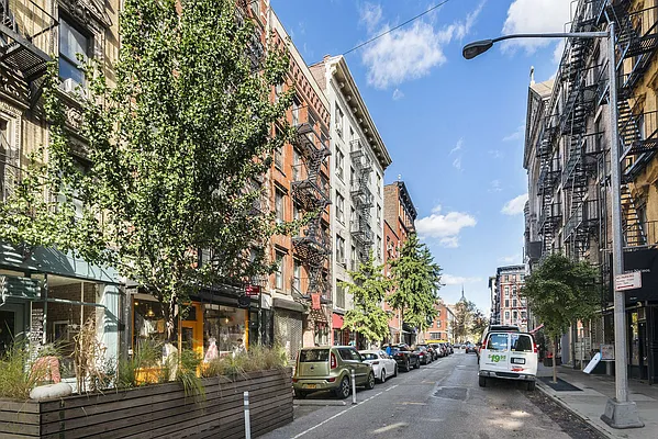 Rented by Cooper & Cooper Real Estate | media 24