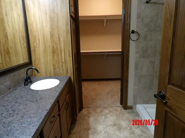 1106 Sandstone Dr — Photo 15