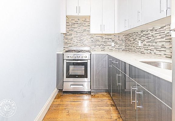 2nd image of 665 Bushwick Ave #3B