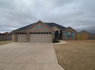 1401 Limestone Way, Elgin, OK 73538