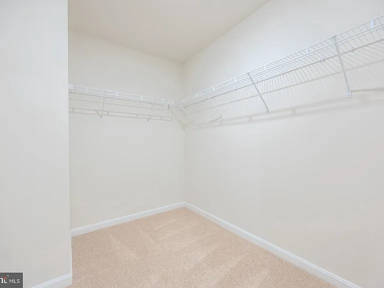 110 Charing Cross Dr — Photo 18
