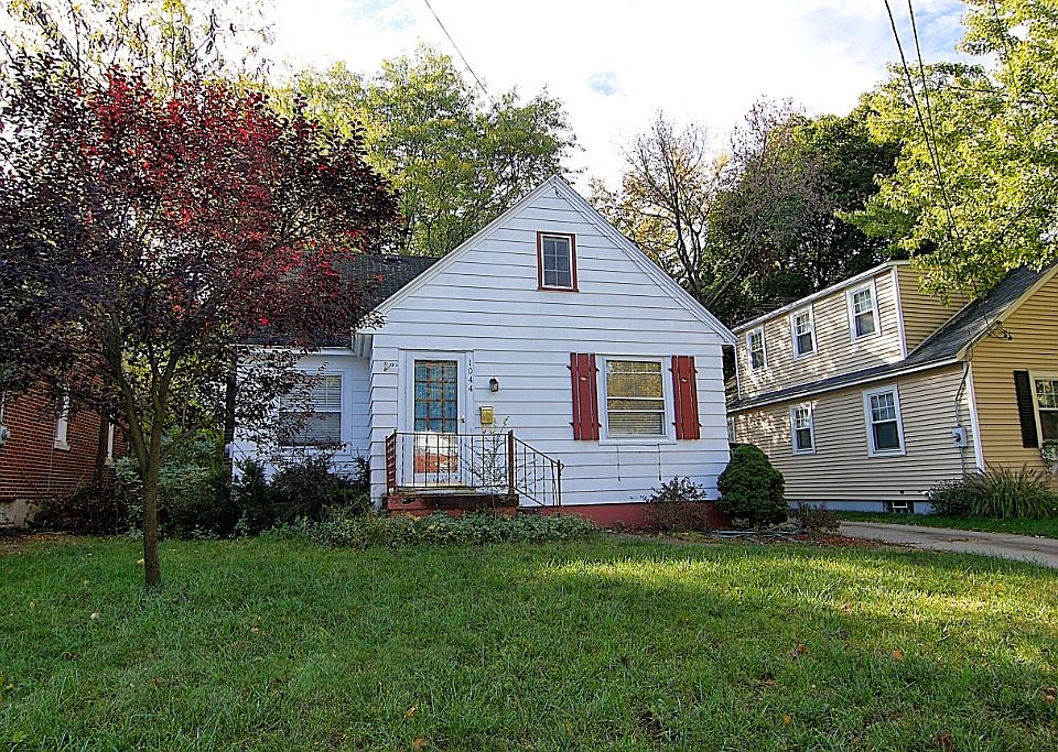 1st image of 1044 Griswold St SE