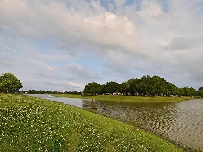 3706 Worthington Lake Dr — Photo 23