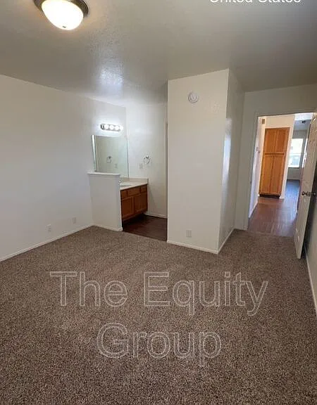 4316 W Douglas Ave — Photo 15