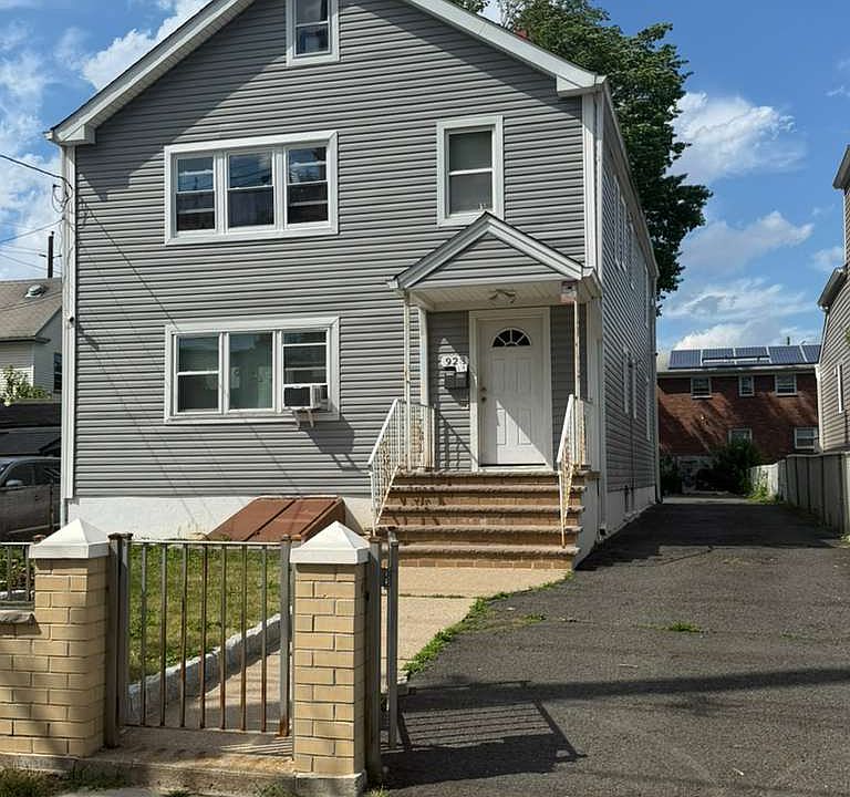 1st image of 921 Grove St #2