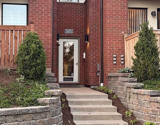 3rd image of 5575 Waterman Blvd APT B