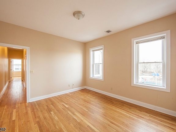 4th image of 77-79 Washington St Unit 3-W