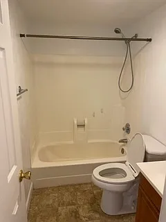 1250 North St #4 — Photo 9