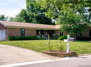 847 Beechwood Street, Sellersburg, IN 47172