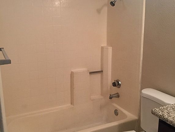 4th image of 14606 Woodland Dr Unit 21