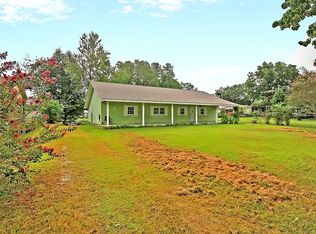 135 Canal St, Bonneau, SC 29431