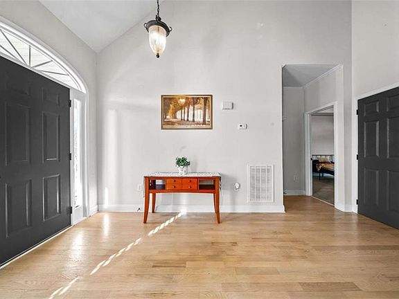 5th image of 218 Bowdoin Rd SW