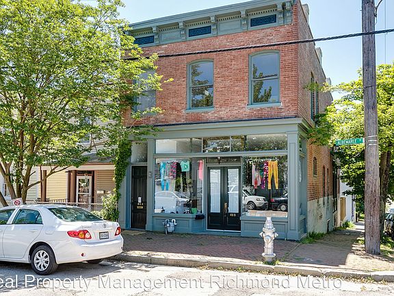 4th image of 821 Albemarle St APT A-
